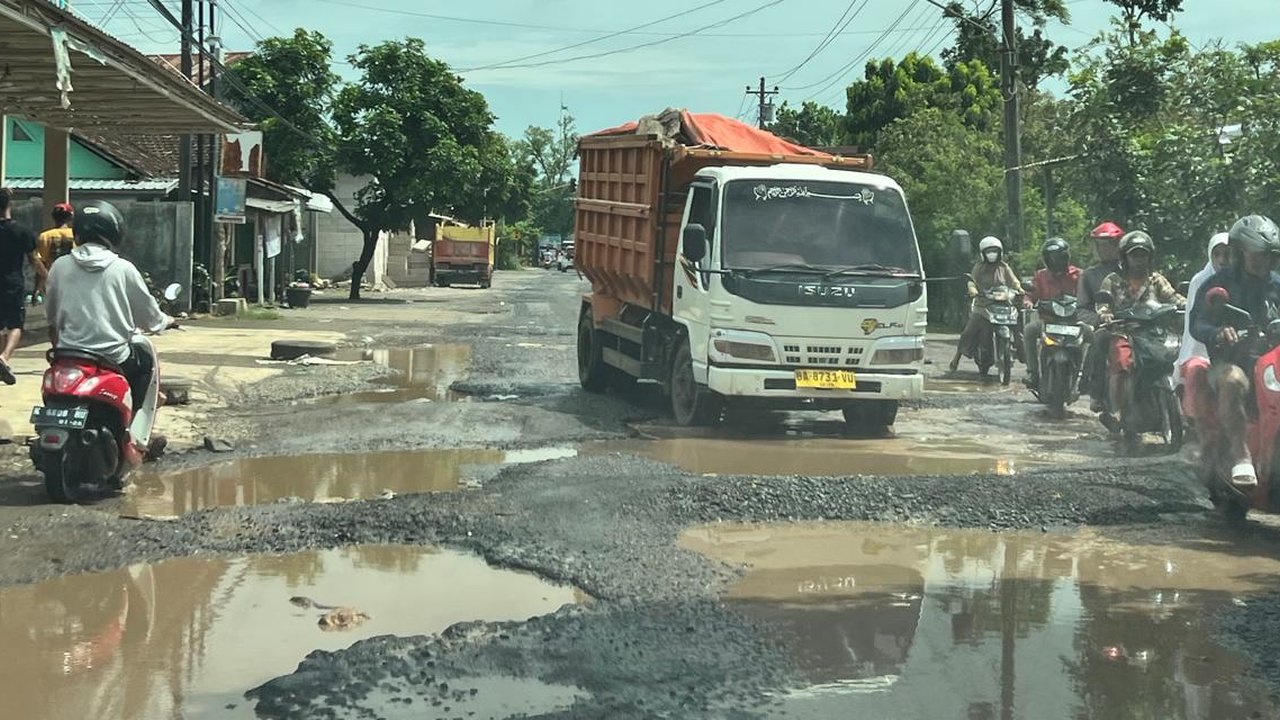 Horor Jalan Rusak Parah di Tayu Puncel Pati, Pemudik Harus Ekstra Hati-Hati