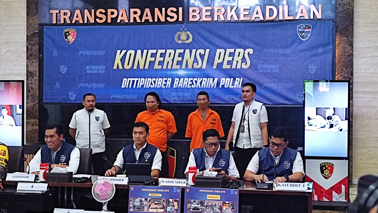 VIDEO: Fakta Polisi Tangkap 2 WNA China Penipu Online Gunakan Fake BTS & SMS Blast, Waspada Modusnya
