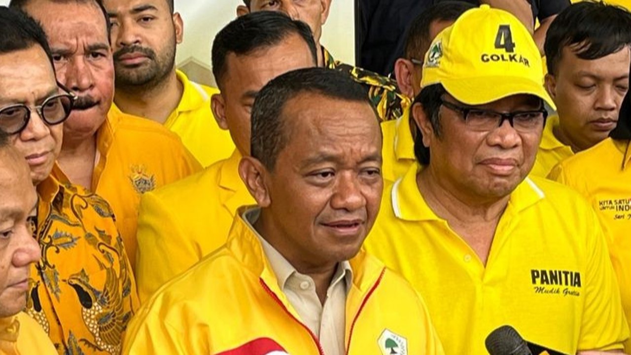 Menteri ESDM, Bahlil Lahadalia, mengingatkan masyarakat untuk mengecek keamanan listrik rumah sebelum mudik Lebaran 2025 guna mencegah kebakaran dan memastikan pasokan energi terjaga selama periode mudik.