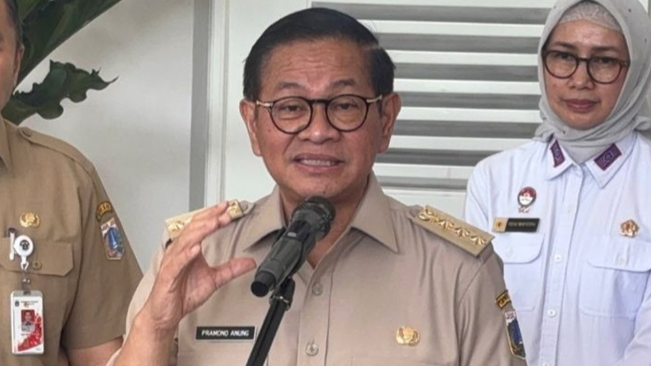 Gubernur DKI Jakarta, Pramono Anung, berkomitmen merealisasikan 40 program prioritas atau 'quick wins' dalam 100 hari kerja, termasuk pemutihan ijazah dan peningkatan layanan KJP.