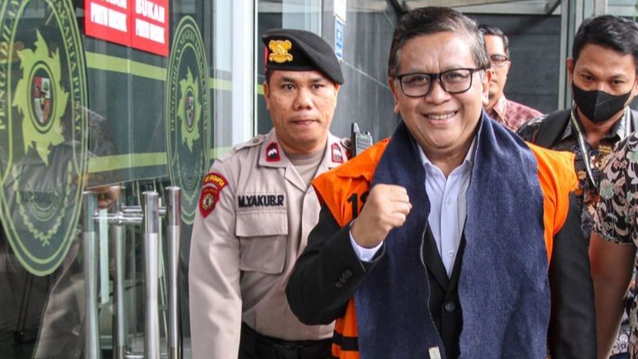 Sekjen DPP PDI Perjuangan, Hasto Kristiyanto, siap sampaikan nota keberatan atas dakwaan kasus dugaan perintangan penyidikan korupsi Harun Masiku dan pemberian suap di Pengadilan Tipikor Jakarta.