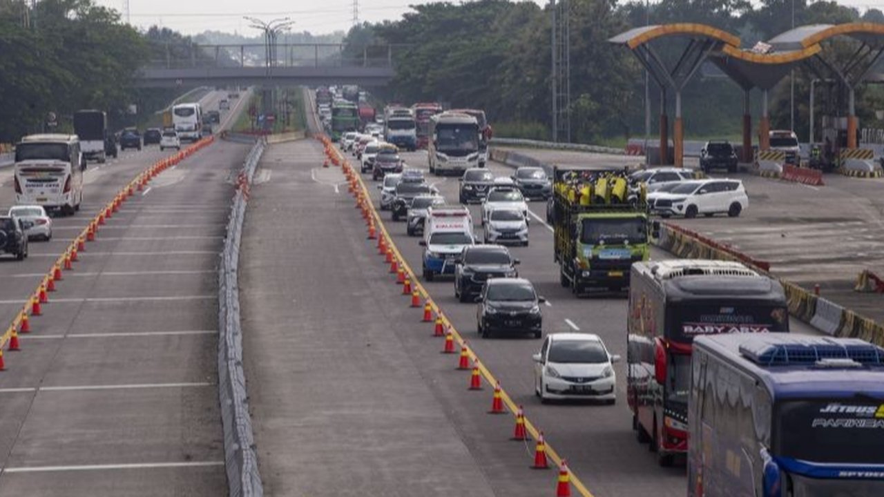 Sebelumnya, Polda Banten sudah mengantisipasi perkiraan puncak arus mudik Lebaran 2024. (Liputan6.com/Angga Yuniar)