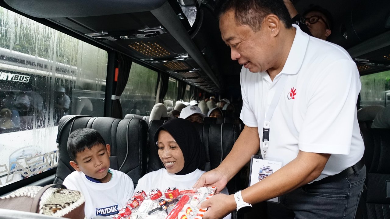 Mudik Aman Bersama BUMN, Telkom Group Lepas  Ribuan Pemudik Menuju Kampung Halaman