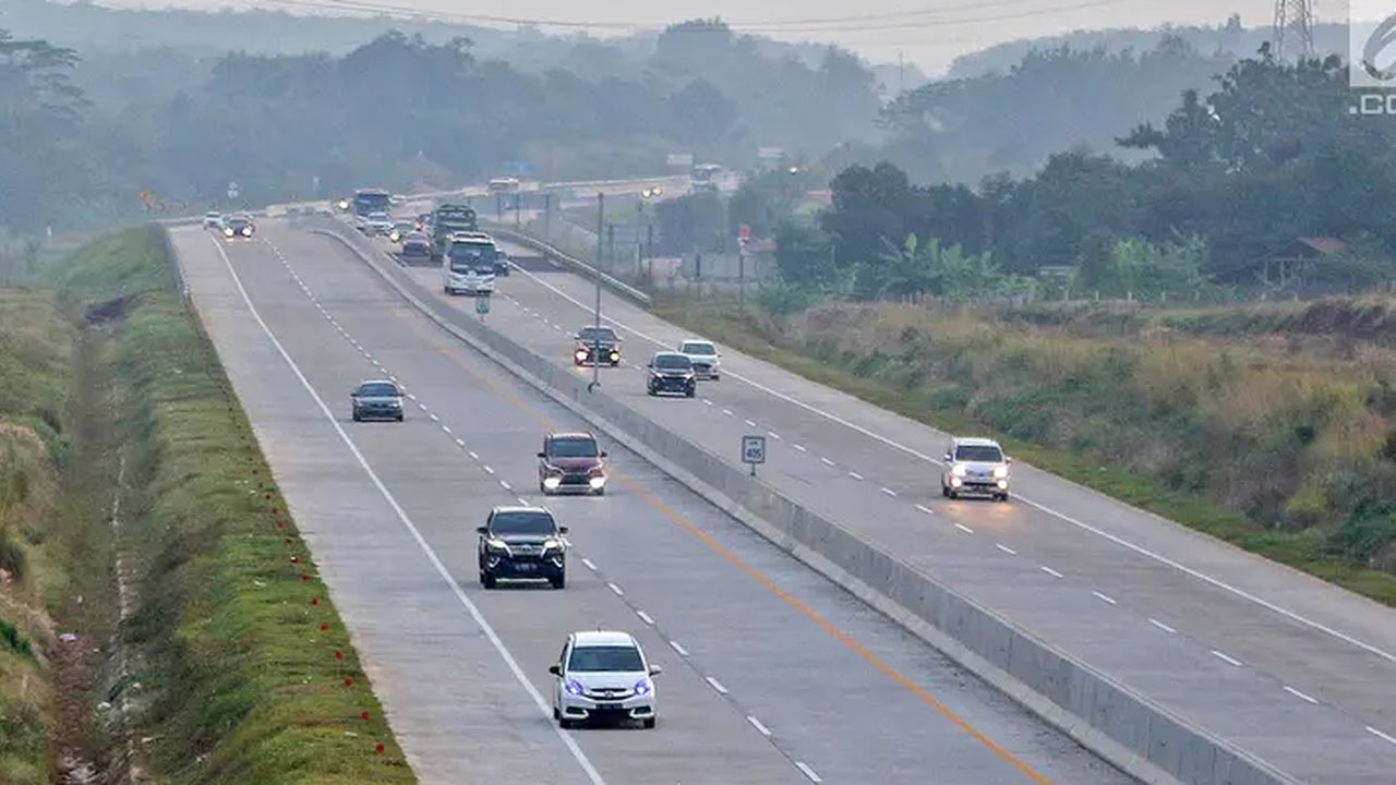 Kendaraan Pemudik Meningkat Tajam, Contraflow Diperpanjang Mulai KM 47-KM 70 Arah Cikampek