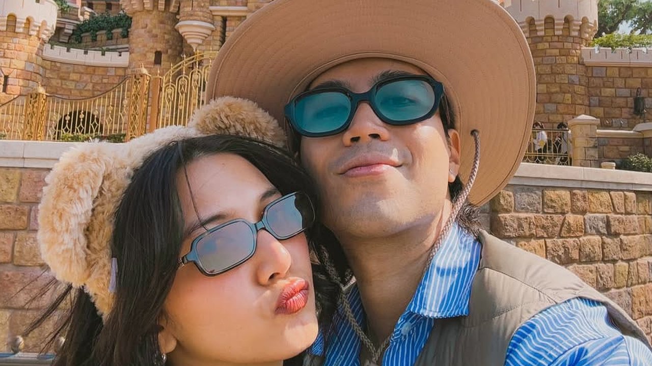 5 Potret Romantis Vidi Aldiano dan Sheila Dara di Berbagai Momen, Bikin Baper Penggemar