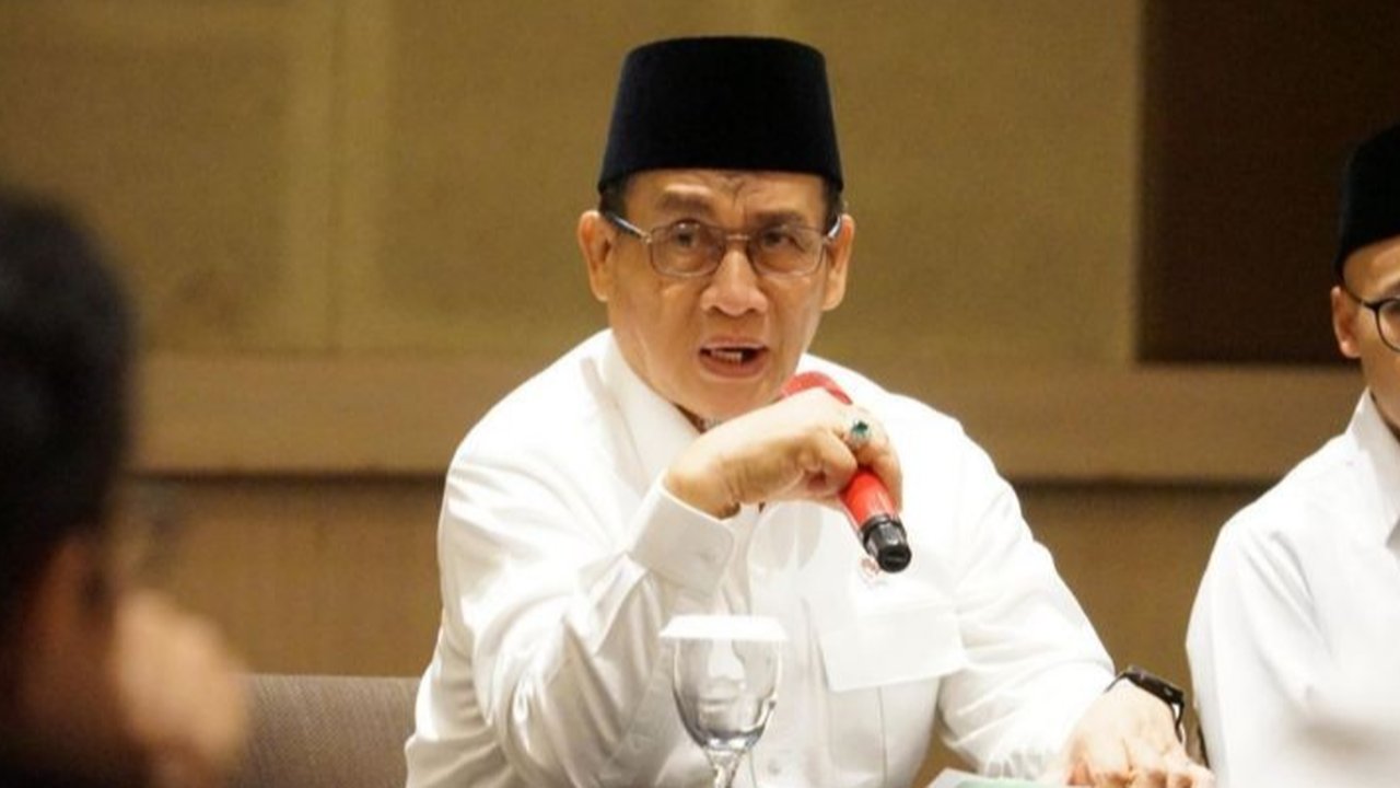 Wamenag tegaskan Sekolah Rakyat merupakan program baru, bukan revitalisasi pesantren atau madrasah, untuk pemerataan pendidikan bagi masyarakat miskin.