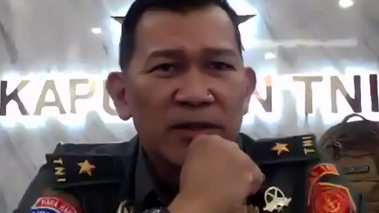 Kapuspen TNI menegaskan proses pengunduran diri prajurit TNI di luar 14 kementerian/lembaga sesuai revisi UU Nomor 34 Tahun 2004 tengah berlangsung, mengikuti perintah Panglima TNI.