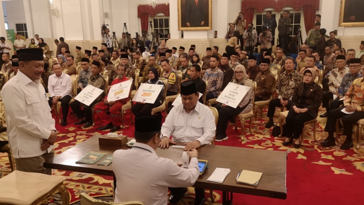 Prabowo, Gibran, dan Menteri Kabinet Bayar Zakat Melalui Baznas