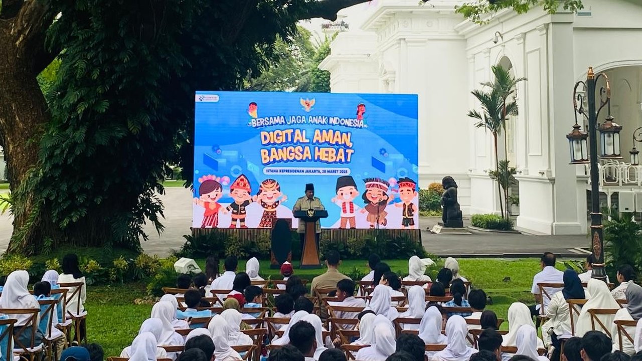Prabowo Sahkan PP Aturan Perlindungan Anak di Ruang Digital