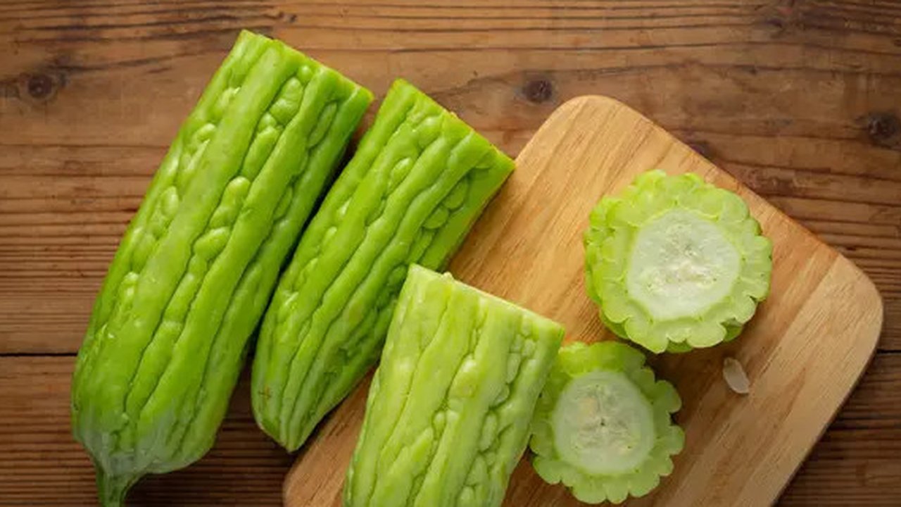 Ilustrasi pare. (Image by jcomp on Freepik)