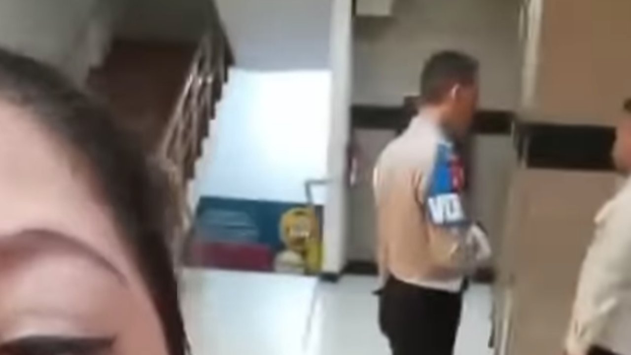 Viral Wanita Nangis di Kantor Polisi Diduga Disuruh Bayar saat Melapor, Ini Penjelasan Kapolres Jaktim