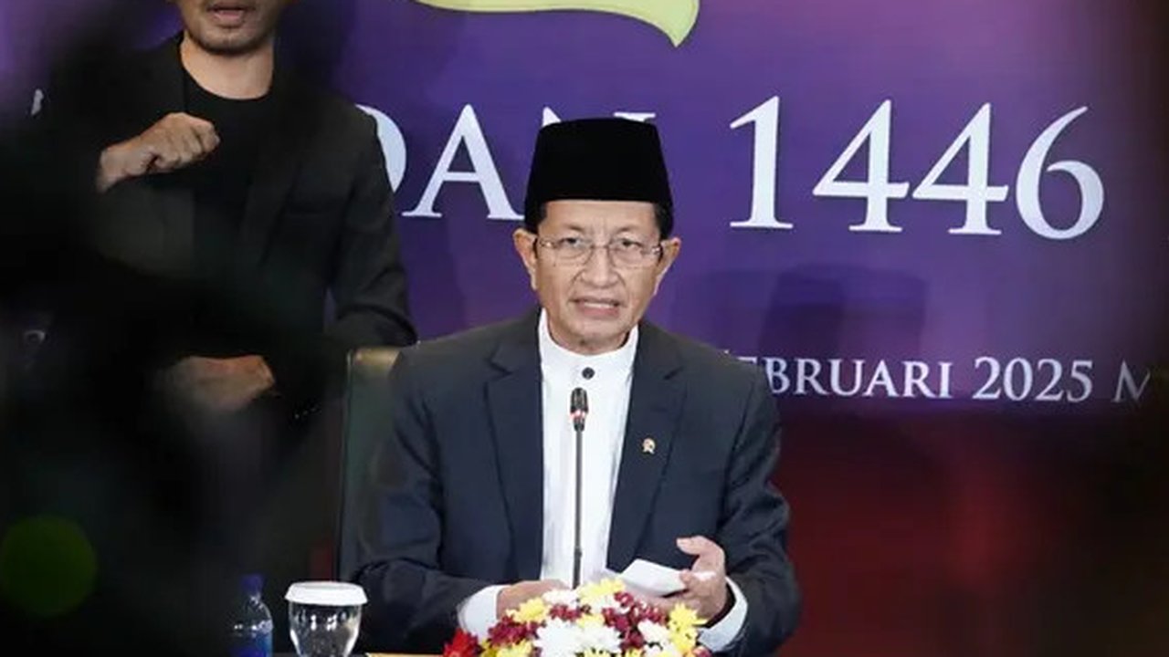 Menteri Agama Nasaruddin Umar dalam jumpa pers hasil sidang isbat penentuan awal Ramadhan 1446 H di Kantor Kementerian Agama (Kemenag) di Jakarta, Jumat (28/2/2025). (dokumentasi Kemenag)