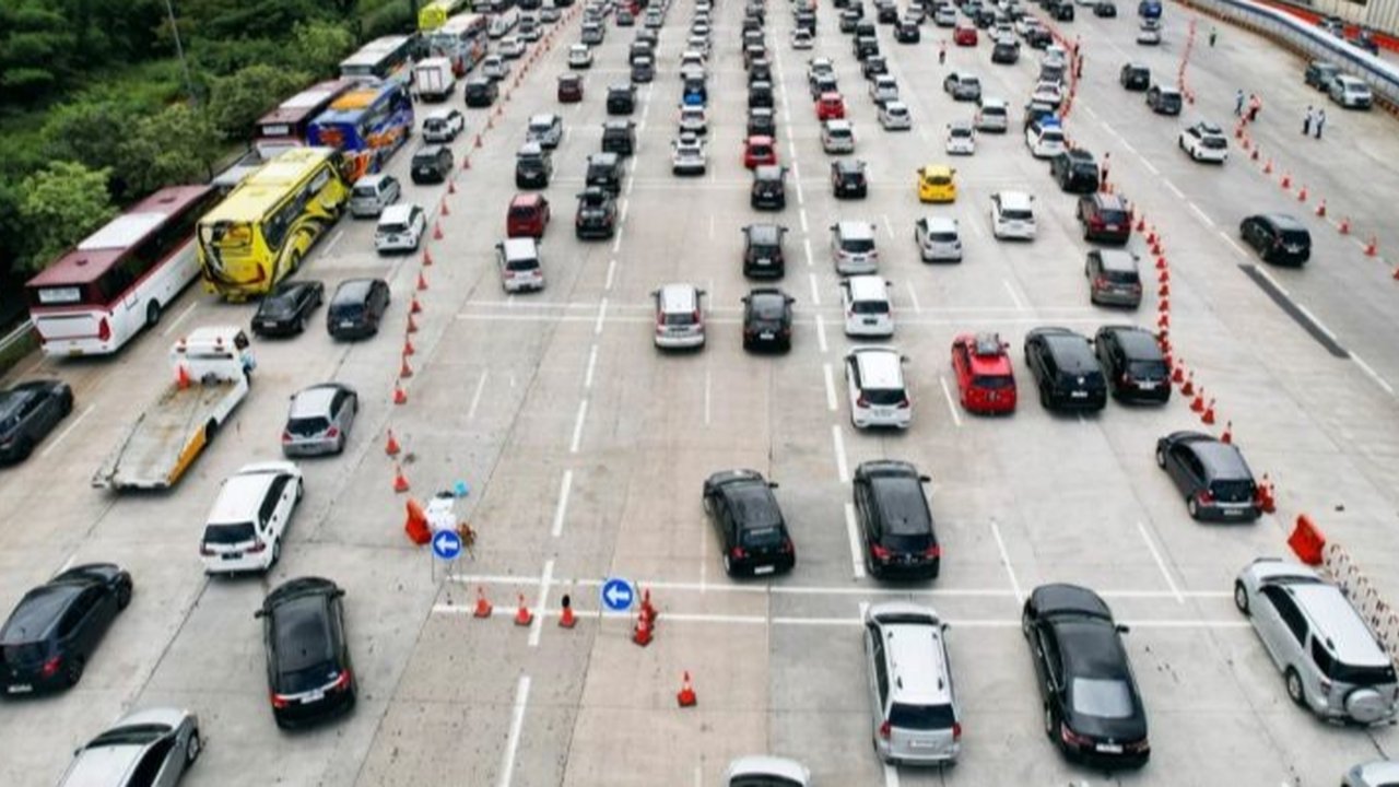 Puncak Arus Mudik, 1,4 Juta Lebih Kendaraan Tinggalkan Jabotabek