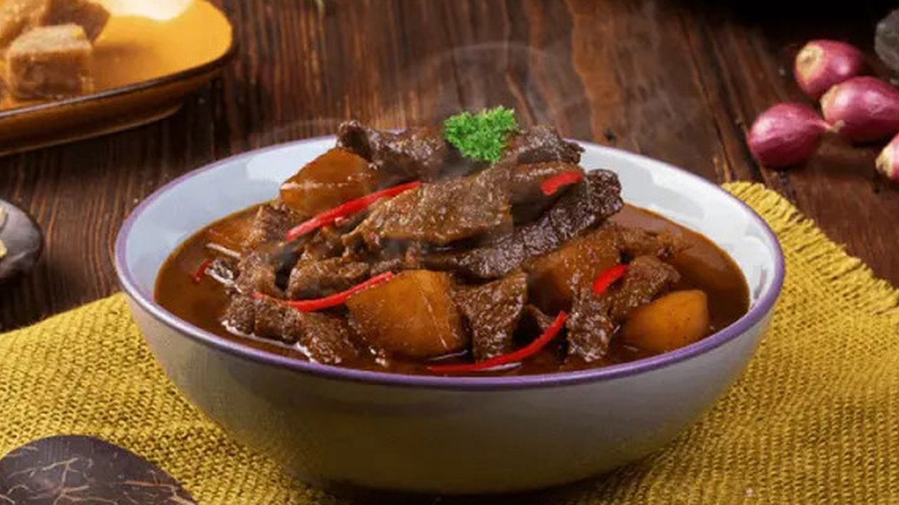 ilustrasi semur daging/masakapahariini