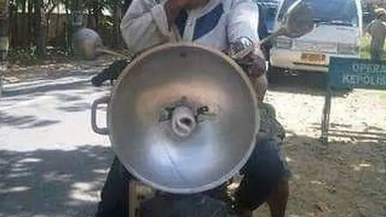 10 Modifikasi Lampu Motor yang Paling Nyeleneh dan Incaran Polisi