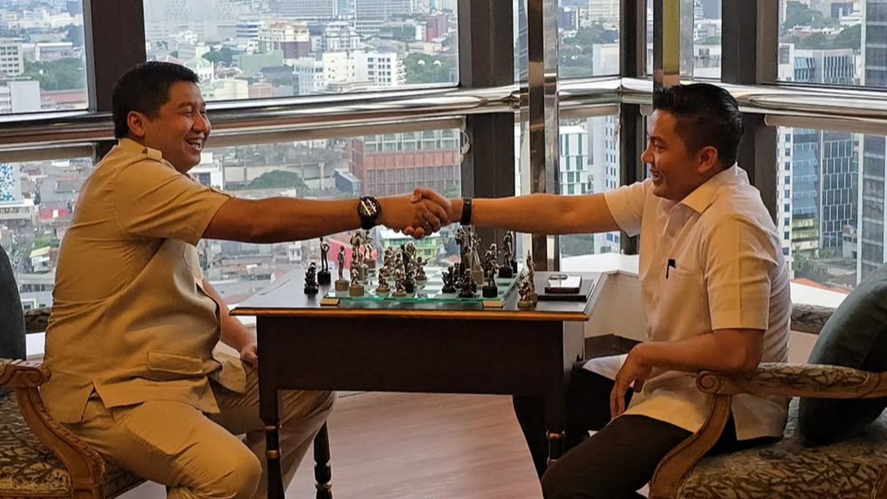 Momen Menteri Ara dan Mayor Teddy