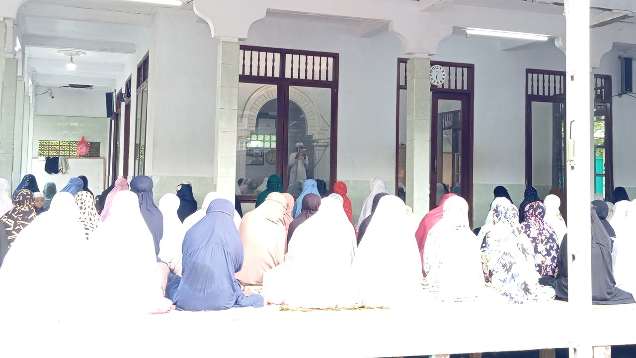 Pakai Metode Khumasi, Warga Desa Perbatasan Jember-Bondowoso Gelar Idul Fitri Hari Ini