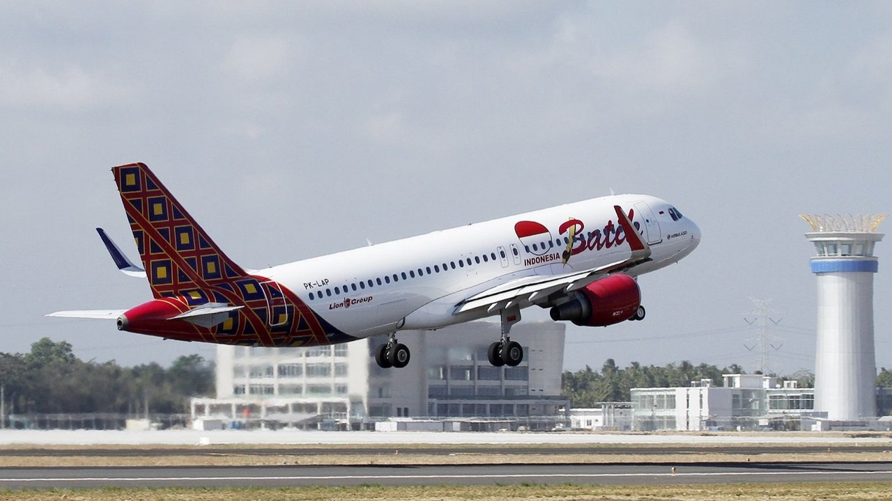 Batik Air Rute Gorontalo-Jakarta Delay, Jadwal Berangkat Pukul 08.00 Pagi Diundur Jadi Jam 16.00 Wita