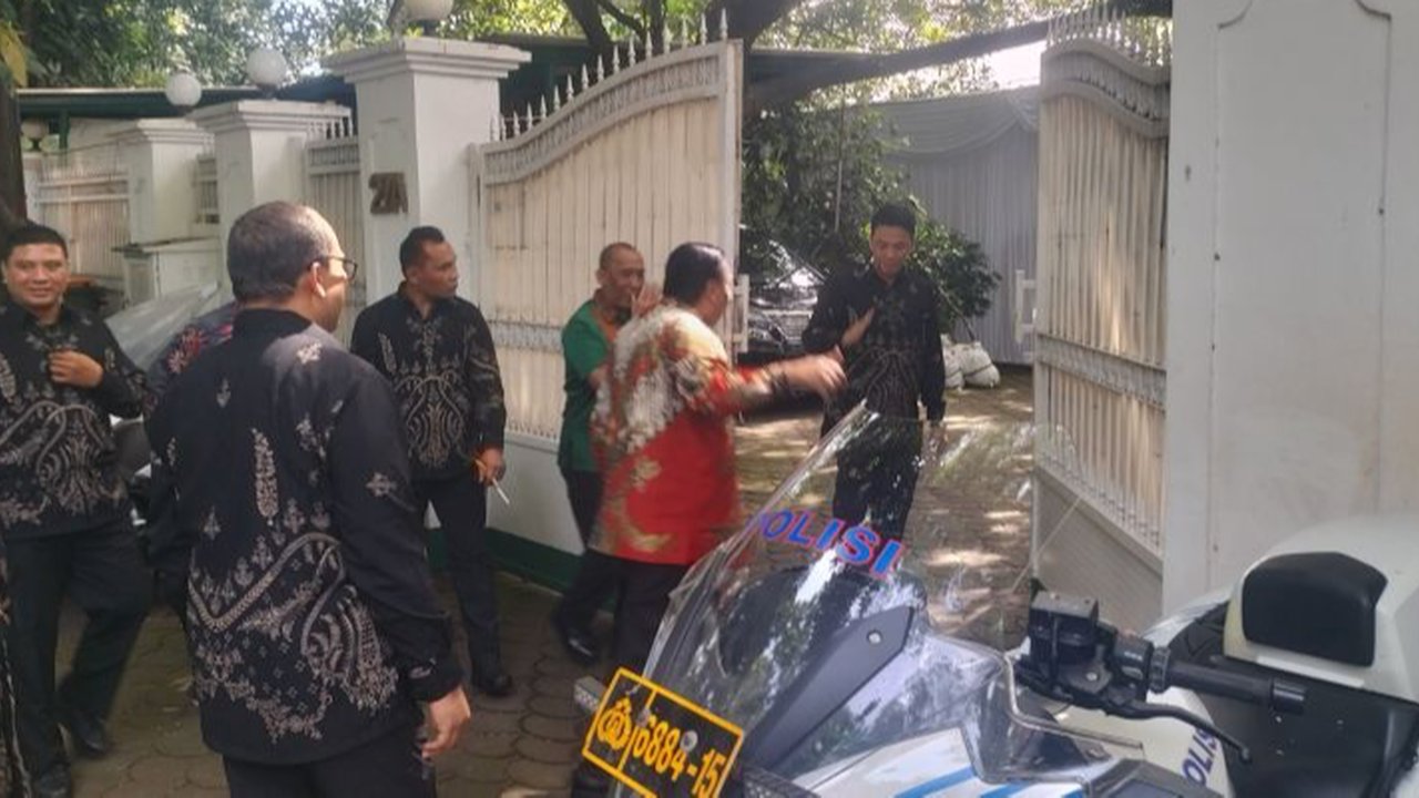 Hari Pertama Lebaran, Tokoh-Tokoh PDIP Sambangi Rumah Megawati