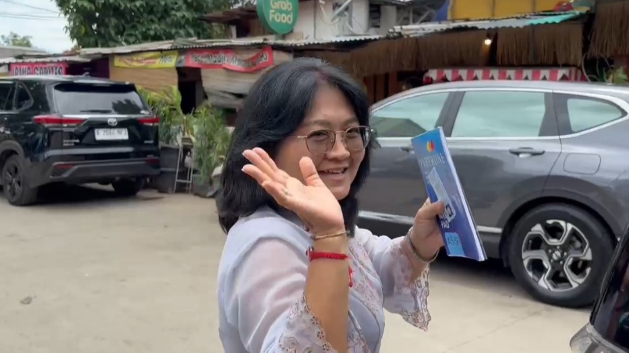 Istri Hasto Jenguk Suaminya di Rutan KPK