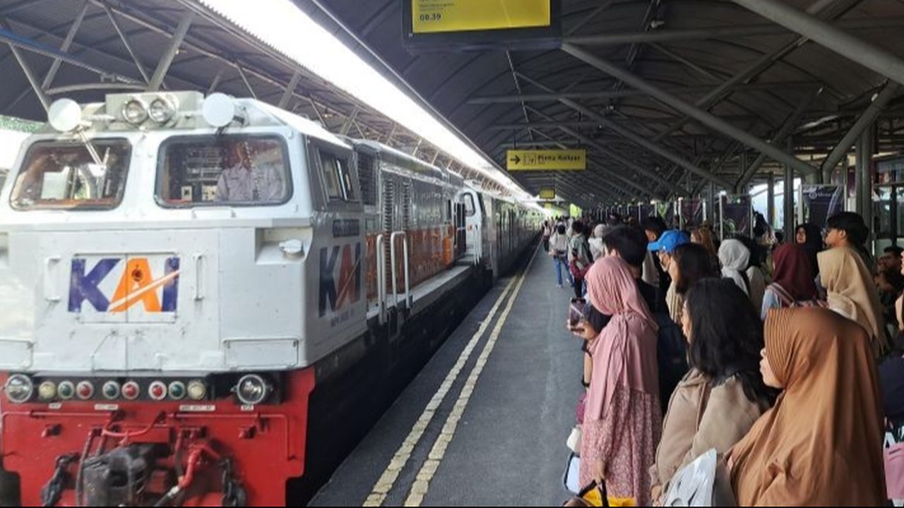 Ekonom Indef dukung rencana diskon tarif tol 20 persen untuk membantu pemudik, terutama masyarakat menengah ke bawah, selama periode mudik Lebaran tahun ini.