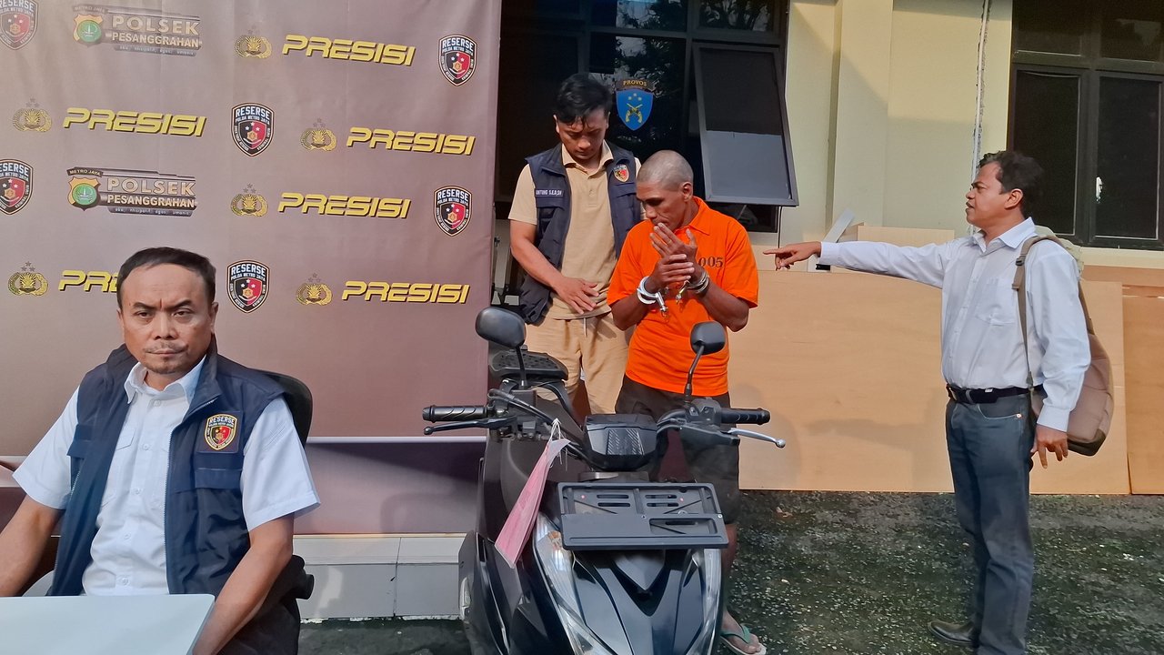 Pelatih Tinju ditangkap atas kasus eksibisionis