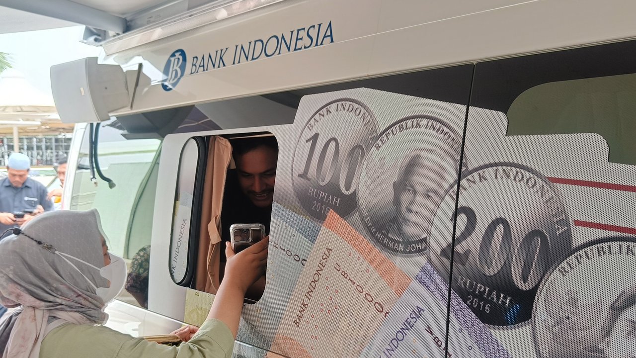 penukaran uang baru