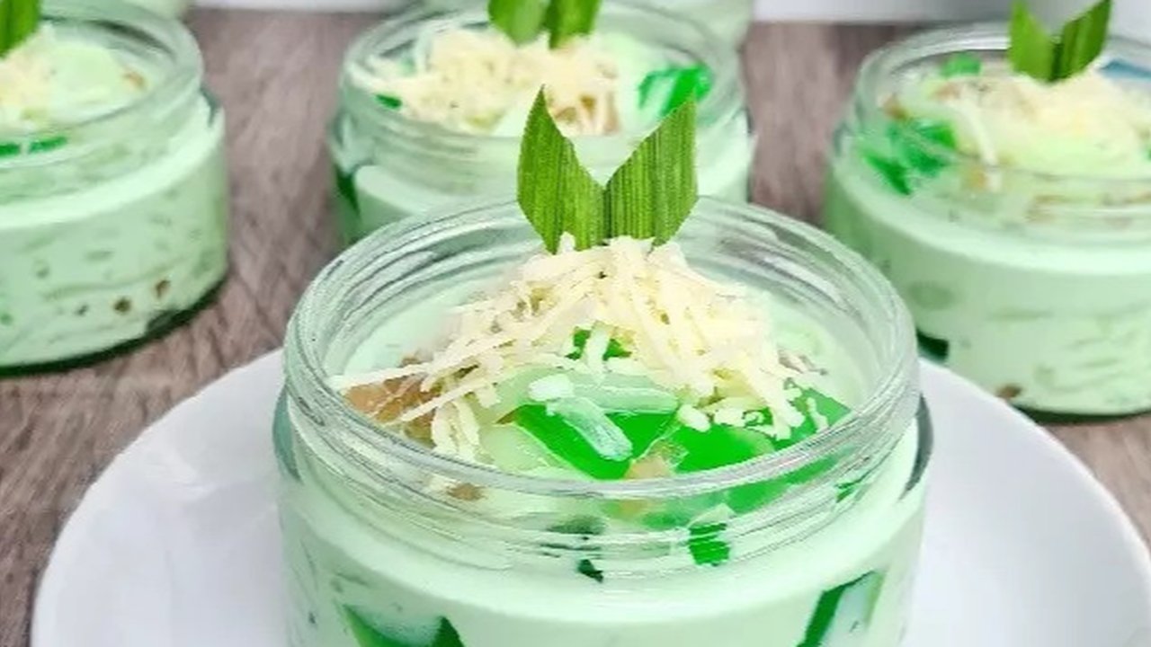 <p>Resep es buko pandan untuk jadi menu buka puasa. (dok. Cookpad @mrs_ferdi)</p>
