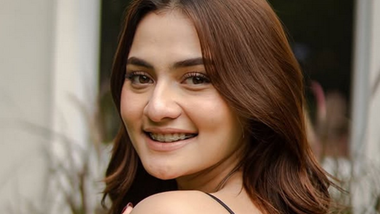 Rachquel Nesia: Dari Koki Cilik hingga Ratu FTV, Perjalanan Karier yang Inspiratif