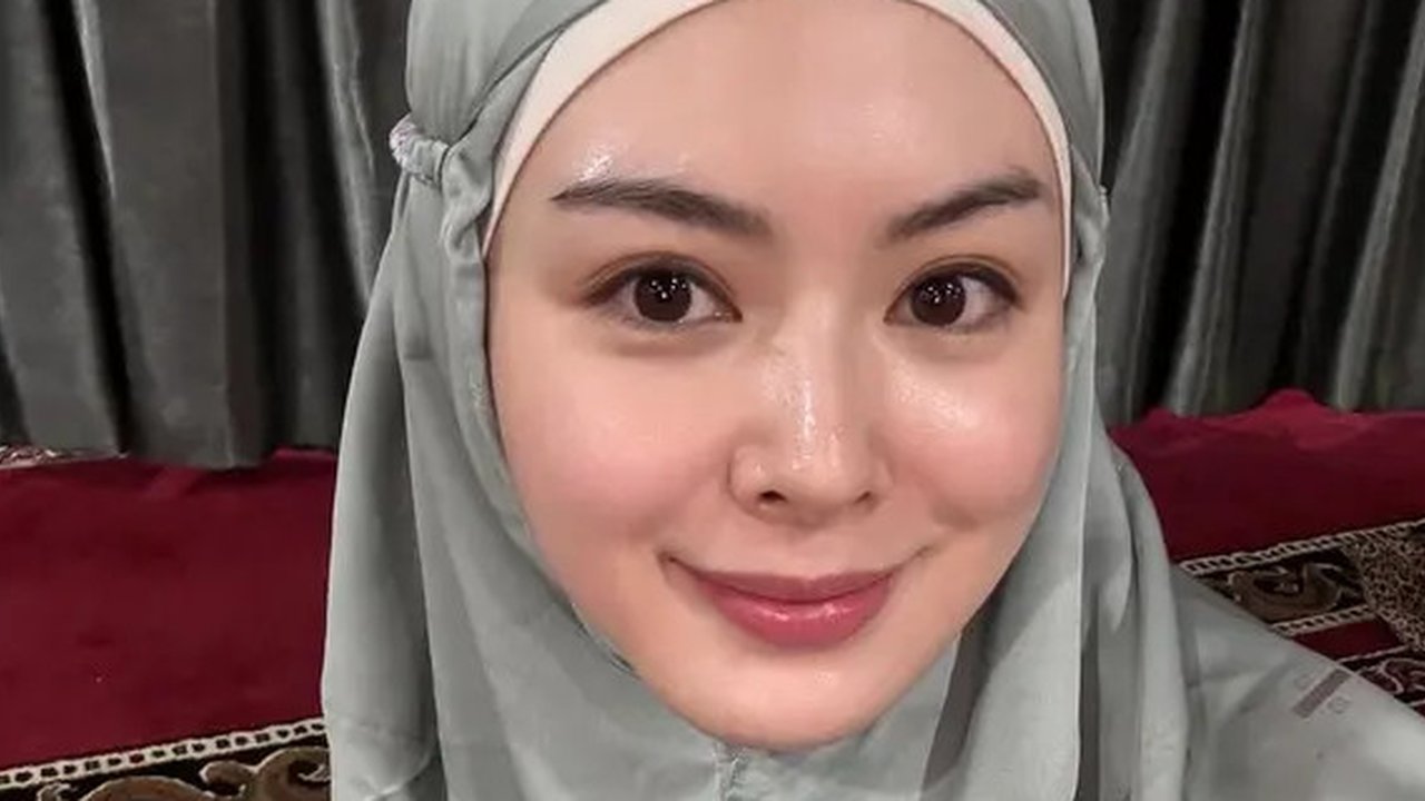 Momen Ayana Moon Jalani Ramadhan di Indonesia. (sumber: Instagram/xolovelyayana)