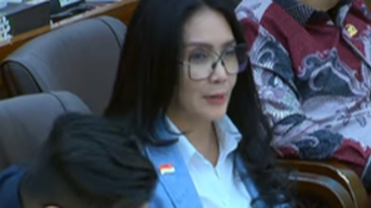 Rieke 'Oneng' Skakmat Mendag Bongkar Minyakita Dijual Online