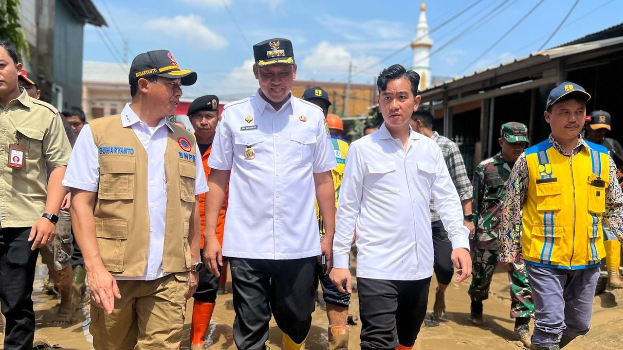Profil Wali Kota Bekasi Tri Adhianto Tjahyono yang Menginap di Hotel saat Warganya Kebanjiran