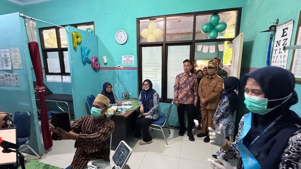 Gibran Kunjungi Puskesmas Tanara di Banten