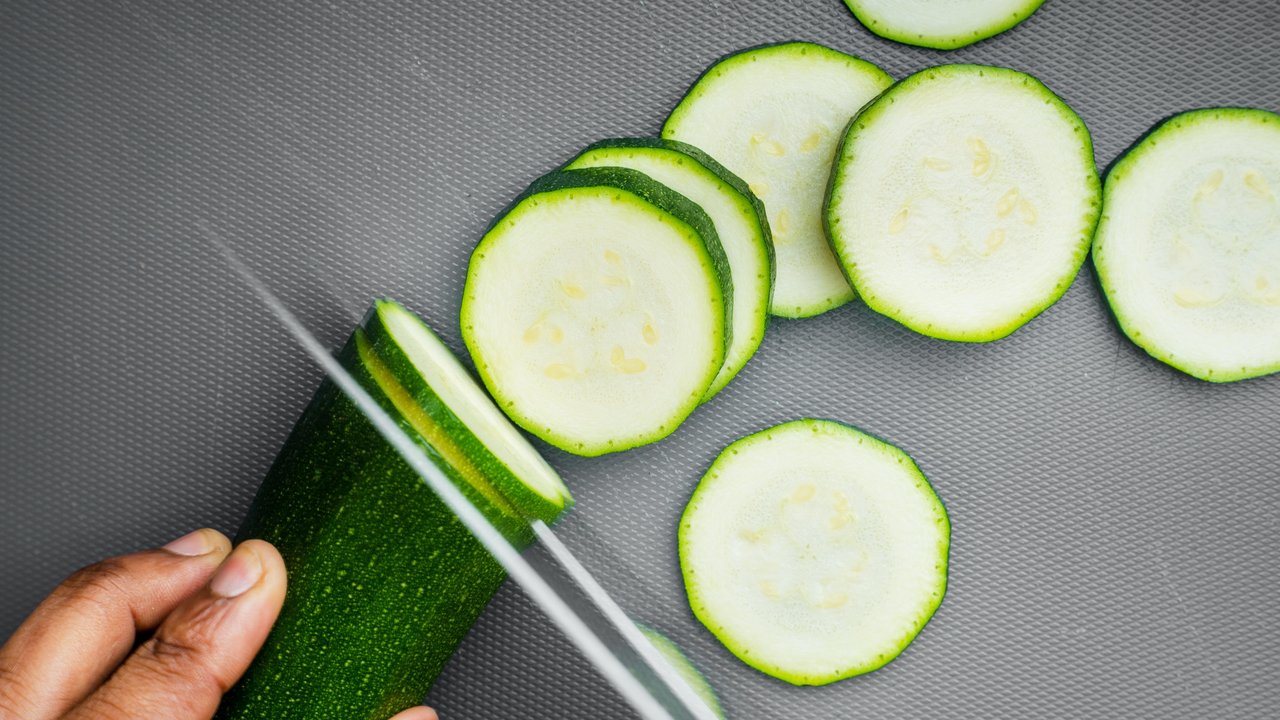 Ilustrasi timun (sumber: Unsplash)