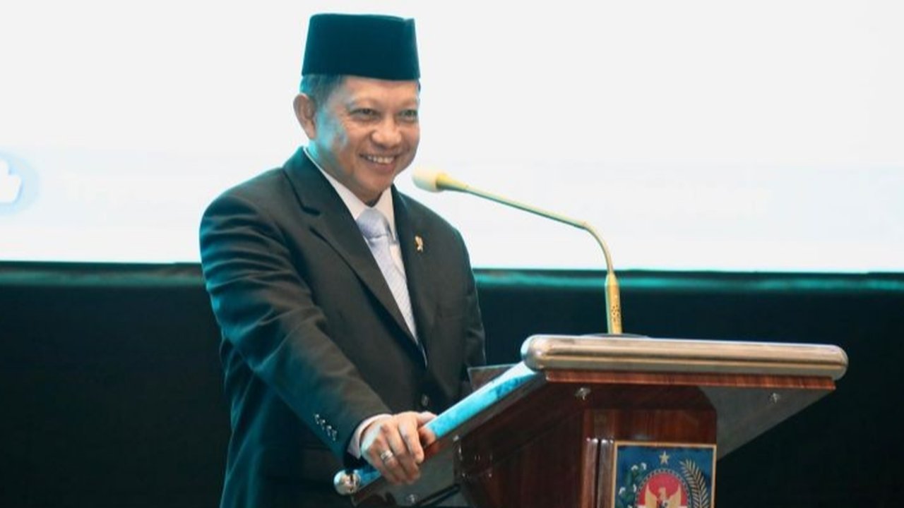 Mendagri Tito Karnavian melihat potensi besar jaringan PKK untuk membantu program pemerintah, menekankan pentingnya kepemimpinan dan dukungan anggaran.