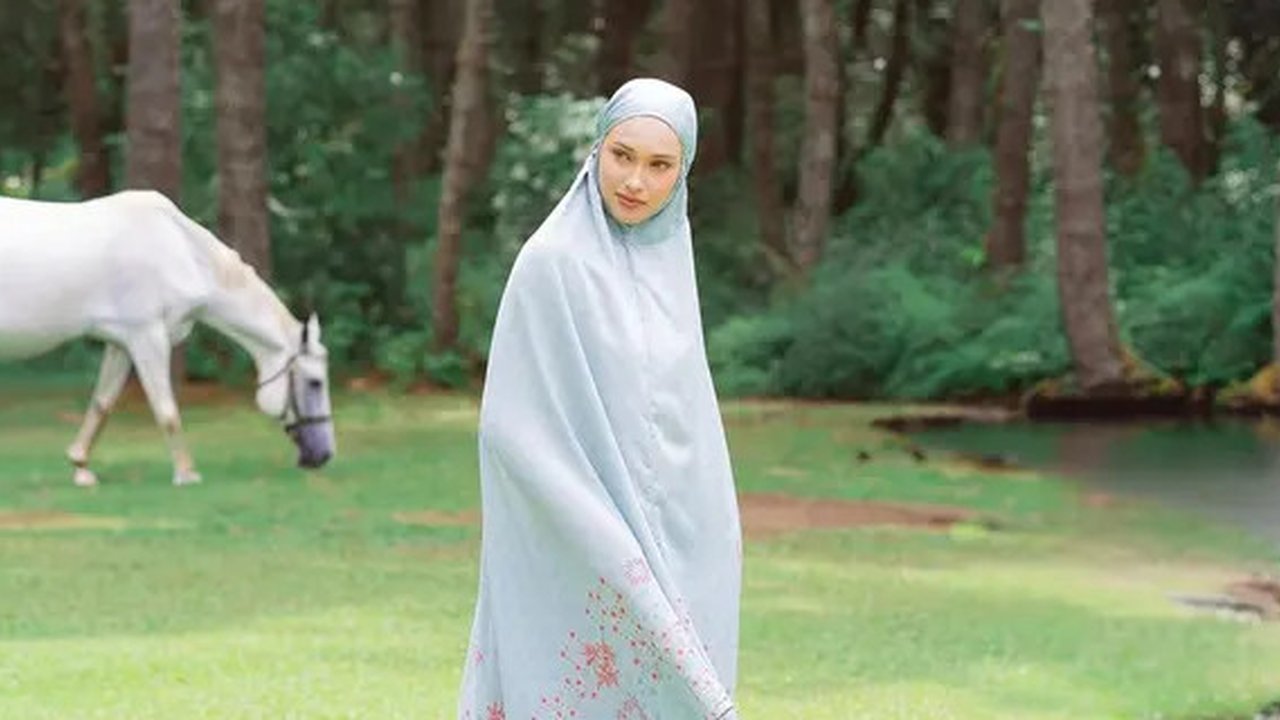 Tren model mukena lebaran 2024 (Sumber: Instagram/