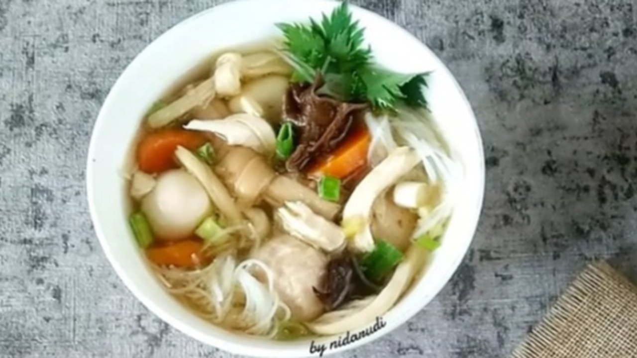 Sop Kimlo Telur Puyuh. (Dok. Cookpad/@Nidarudi)