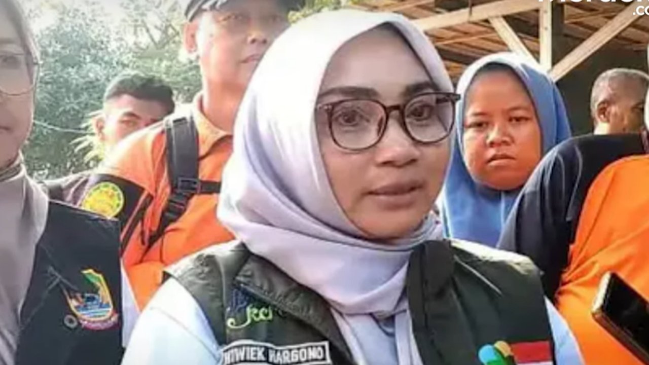 VIDEO: Istri Wali Kota Bekasi Minta Maaf Usai Disemprot Dedi Muyadi