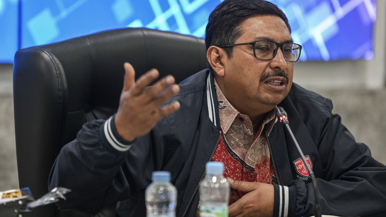 Kementerian Komdigi Bantah Terjadi Kebakaran, Hanya Kepulan Asap