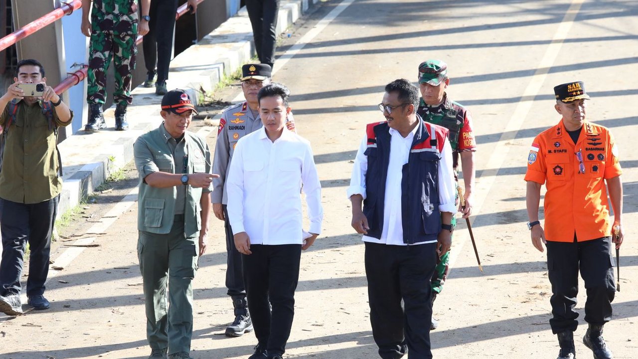 Dua Hal Ini jadi Sorotan Gibran saat Tinjau Lokasi Banjir Sukabumi