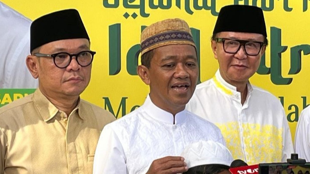 Ketum Golkar Bahlil Lahadalia salat idulfitri di DPP Golkar