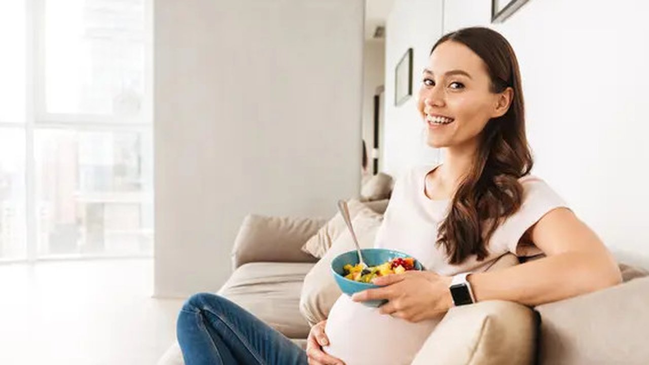 Ilustrasi perempuan hamil. (c) Vadymvdrobot/Depositphotos.com