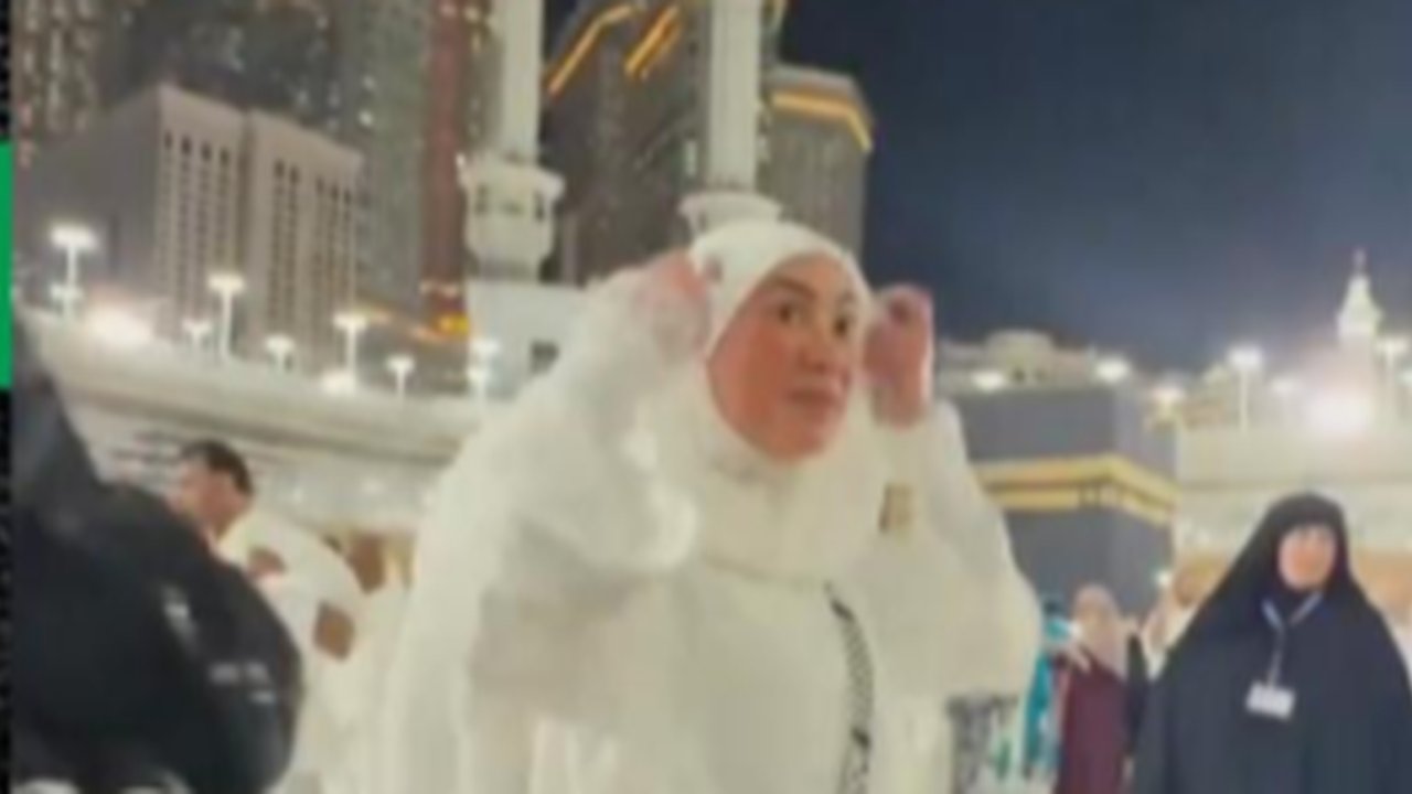 Wanita Palestina di Mekkah