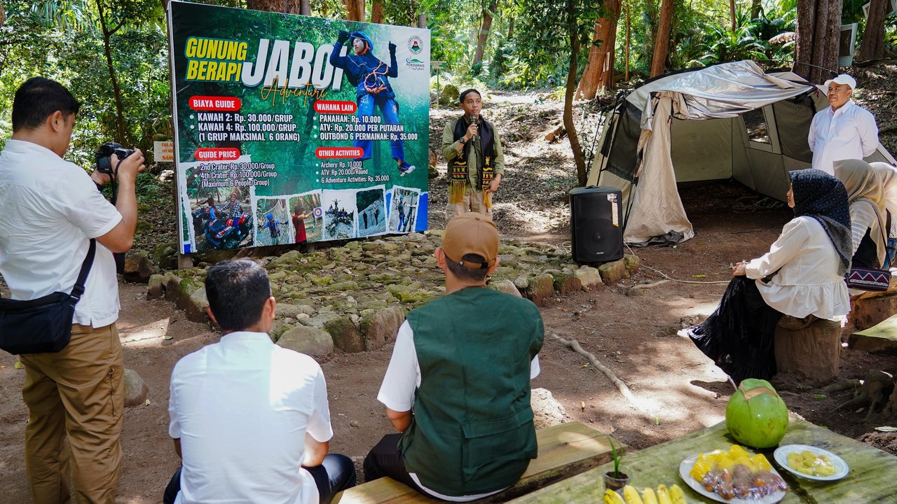 Menhut Raja Juli Antoni Kunjungi Sabang