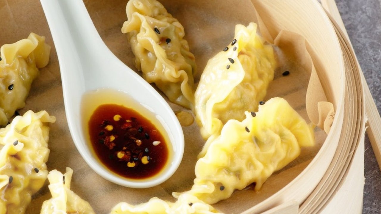 Promo dimsum setiap hari Minggu pagi di Millennium Sirih Jakarta. (Liputan6.com/Asnida Riani)