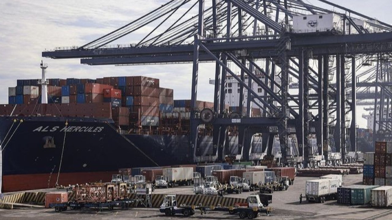 Daftar Produk RI yang Paling Banyak Dikirim ke AS, Bakal Terdampak Tarif Baru Trump