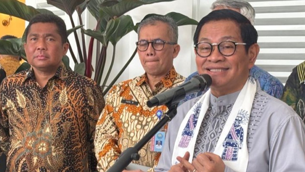 Gubernur DKI Jakarta, Pramono Anung Wibowo, mengusulkan rehabilitasi pecandu narkoba di Puskesmas, dengan fokus pada korban penyalahgunaan, bukan pengedar.