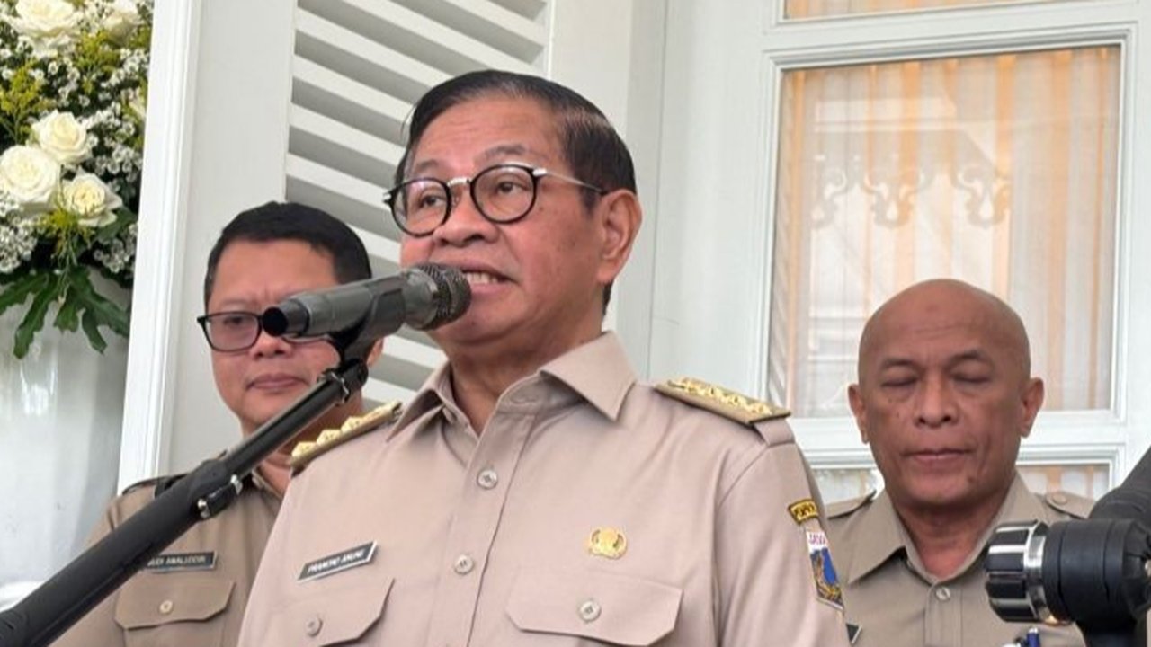Gubernur DKI Jakarta, Pramono Anung Wibowo, memanggil Direksi Bank DKI untuk membahas gangguan sistem yang terjadi beberapa hari terakhir dan memastikan keamanan dana nasabah.