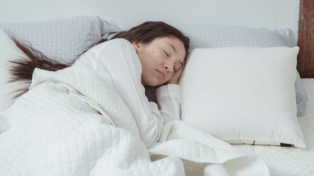 Ilustrasi Orang Tidur