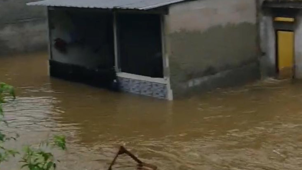 Depok Dikepung Banjir, 13 Wilayah Tergenang hingga Balita Terjebak